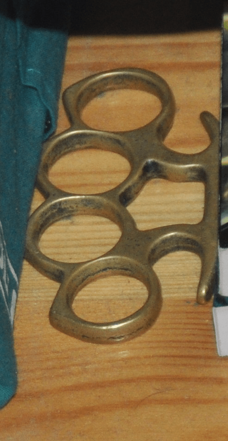 Οκτώ συλλήψεις Χρυσαυγιτών σε Θεσσαλονίκη και Χαλκίδα – Είχαν ρόπαλα, σουγιάδες, σιδερογροθιές [βίντεο & φωτογραφίες] | iefimerida.gr 4