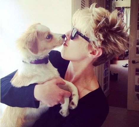 Arianna Huffington: Το μπλέξιμο της κόρης της με τα ναρκωτικά και η νέα της σχέση με νεαρή ξανθιά [εικόνες] | iefimerida.gr 4