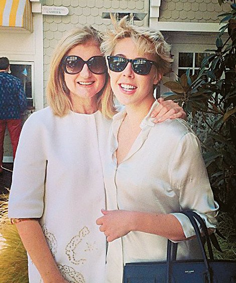 Arianna Huffington: Το μπλέξιμο της κόρης της με τα ναρκωτικά και η νέα της σχέση με νεαρή ξανθιά [εικόνες] | iefimerida.gr 5
