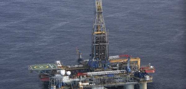Με συνοδεία Ισραηλινών μαχητικών ο Χριστόφιας στην πλατφόρμα | iefimerida.gr 2