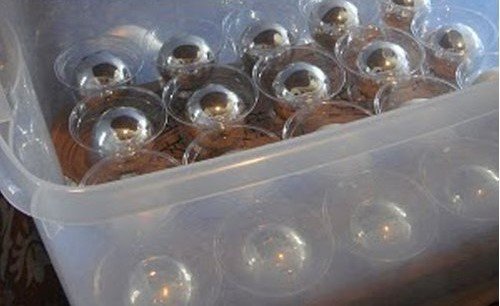 Ξεστόλισμα: Εξυπνοι τρόποι να αποθηκεύσετε το χριστουγεννιάτικο δέντρο, φωτάκια, στολίδια [εικόνες] | iefimerida.gr 4