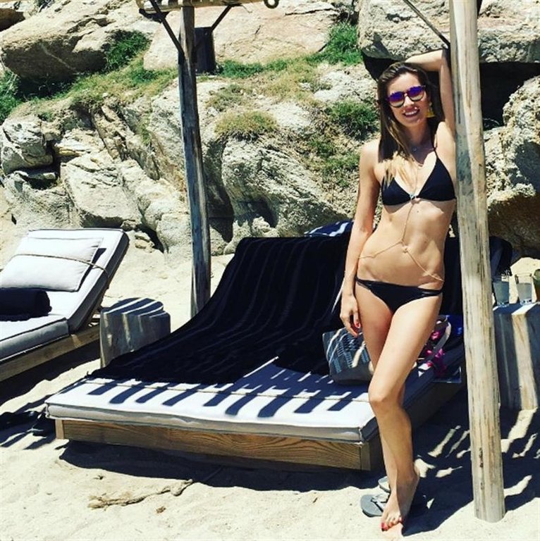 Μαριέττα Χρουσαλά: Φέτες στην παραλία [εικόνα] | iefimerida.gr 0