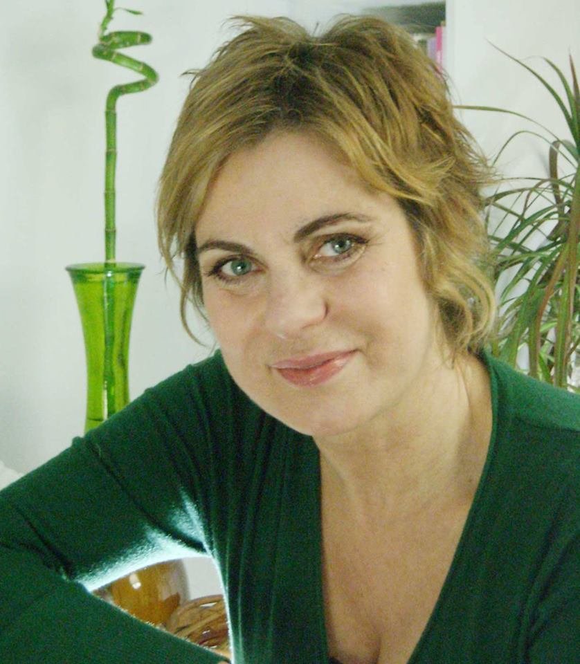 ΗΘοποιός, σεναριογράφος, σκηνοθέτης, καθώς και παιδαγωγός