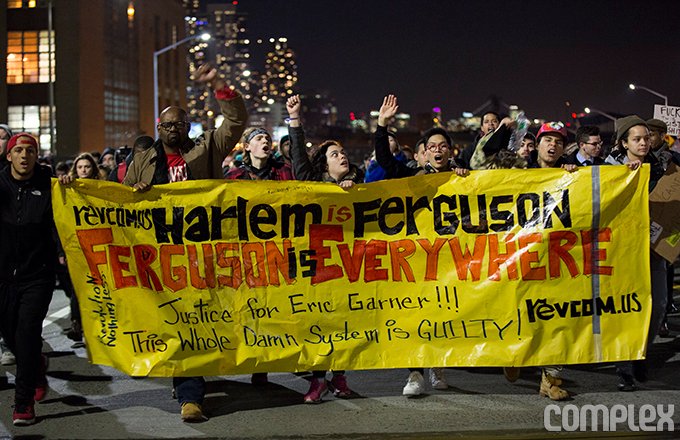 Νέα Υόρκη: Επεισόδια και συλλήψεις για την αθώωση αστυνομικού που στραγγάλισε Αφροαμερικανό [εικόνες & βίντεο] | iefimerida.gr 17