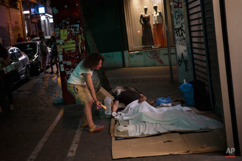 Το δημοψήφισμα, οι κλειστές τράπεζες, τα capital controls -Ολα μέσα από τον φακό του Associated Press [εικόνες] | iefimerida.gr 2