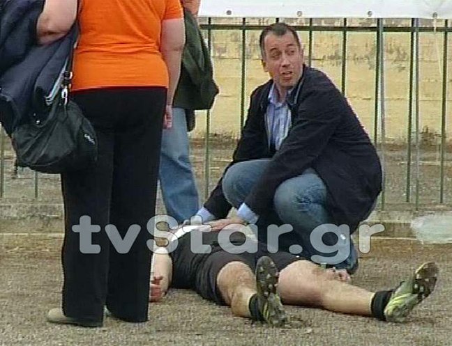 Το ξύλο της αρκούδας σε αγώνα ποδοσφαίρου – Μπουνιές, κλωτσιές και παίκτες στο νοσοκομείο [εικόνες&βίντεο] | iefimerida.gr 0