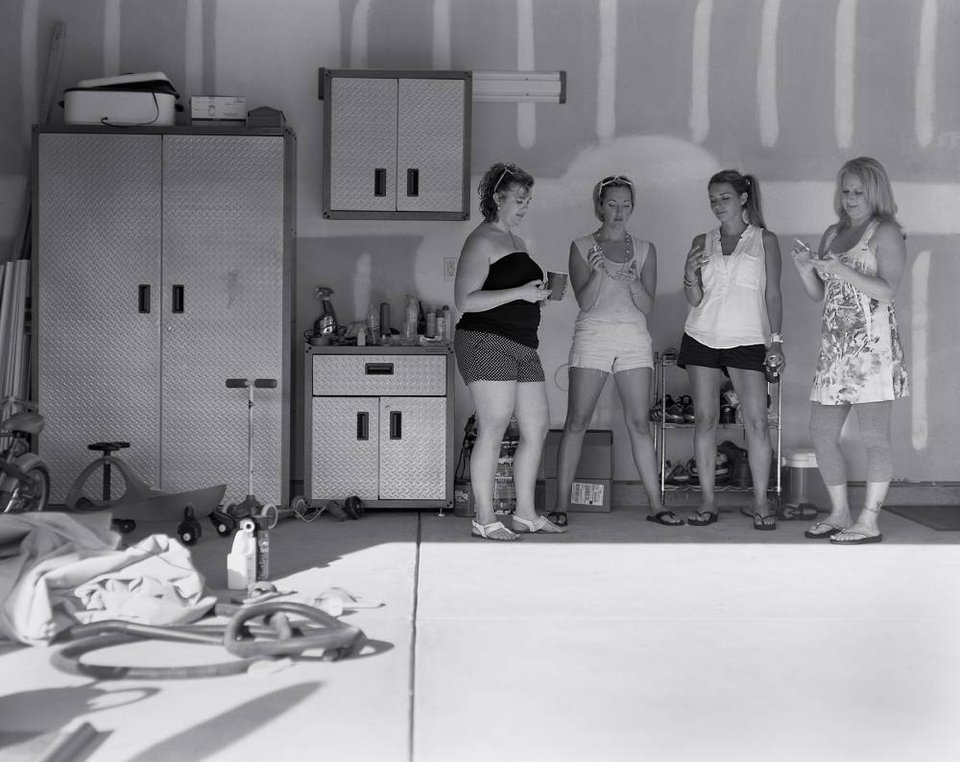 Αφαίρεσε από τις φωτογραφίες ζευγαριών και οικογενειών τα κινητά -Αυτό που έμεινε προβληματίζει [εικόνες] | iefimerida.gr 10