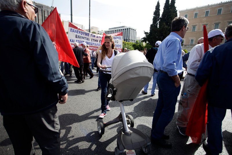 Απροσπέλαστη η Αθήνα λόγω Πρωτομαγιάς: Κλειστοί δρόμοι -Σε εξέλιξη οι πορείες του ΠΑΜΕ και των ΓΣΕΕ-ΑΔΕΔΥ [εικόνες] | iefimerida.gr 11
