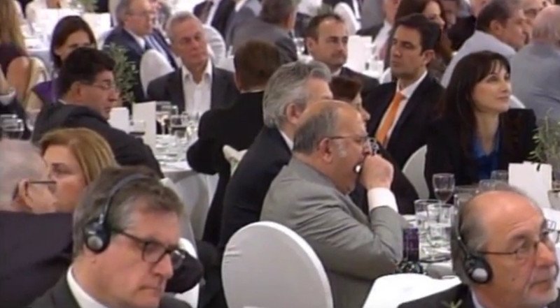 Τα γέλια Λαφαζάνη-Τσίπρα, το χασμουρητό Ξυδάκη και ο Βαρουφάκης με τη Δανάη [εικόνες] | iefimerida.gr 6