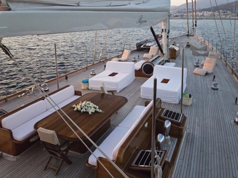 Πωλείται το πολυτελέστατο γιοτ του Τζέιμς Μποντ στο Skyfall -Για 10 εκατ. ευρώ [εικόνες & βίντεο] | iefimerida.gr 6