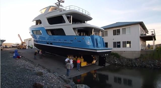 Ιδού πώς καταστρέφεται ένα σούπερ γιοτ αξίας 10 εκατομμυρίων δολαρίων -Η γκάφα που σοκάρει [εικόνες&βίντεο] | iefimerida.gr 1