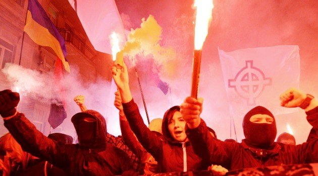 Η Ρωσία εκδίδει ένταλμα σύλληψης για τον σκληρό ναζί αρχηγό της ουκρανικής ακροδεξιάς [εικόνες] | iefimerida.gr 6