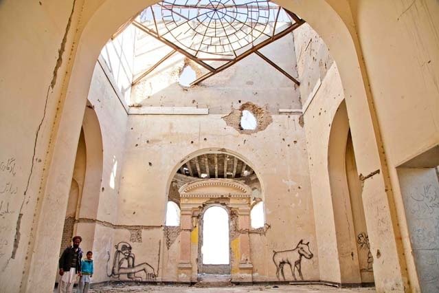 Στα άδυτα του άλλοτε μεγαλοπρεπούς νεοκλασικού παλατιού Darul Aman της Καμπούλ [εικόνες]  | iefimerida.gr 7