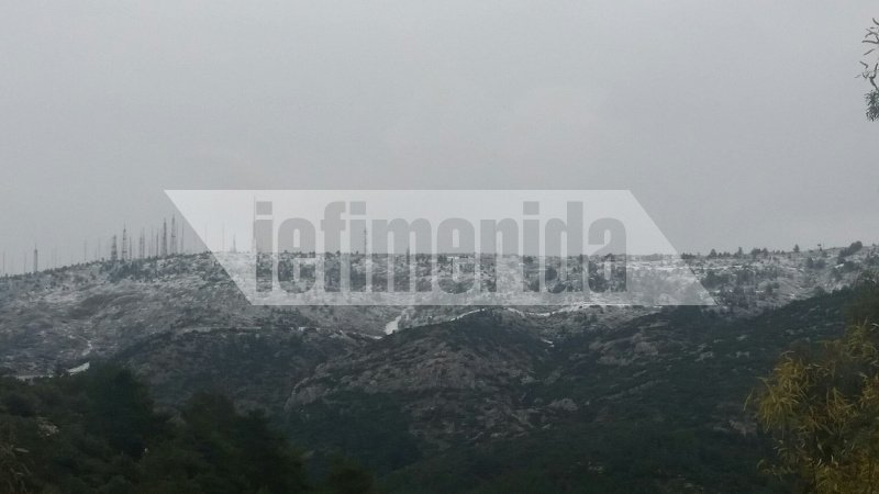 Τα πρώτα χιόνια έπεσαν στον Υμηττό -Στα λευκά ντύνεται η Αττική [εικόνες] | iefimerida.gr 0