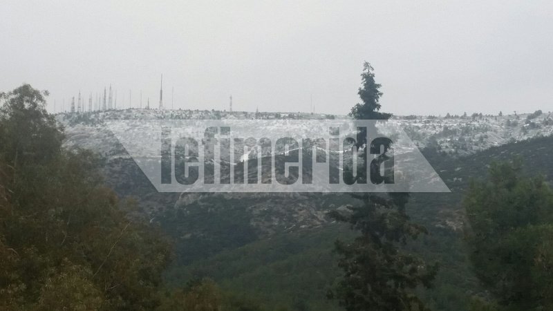 Τα πρώτα χιόνια έπεσαν στον Υμηττό -Στα λευκά ντύνεται η Αττική [εικόνες] | iefimerida.gr 2