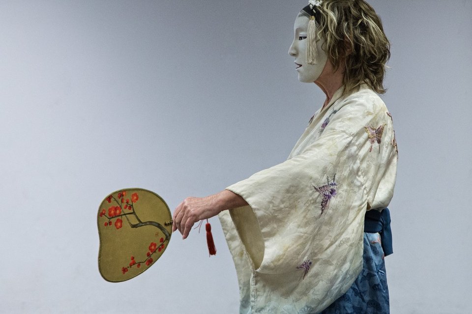 Ο Μαρμαρινός παρουσιάζει στη Λυρική ιαπωνικό θέατρο Νο με Ελληνες ηθοποιούς [εικόνα] | iefimerida.gr 0