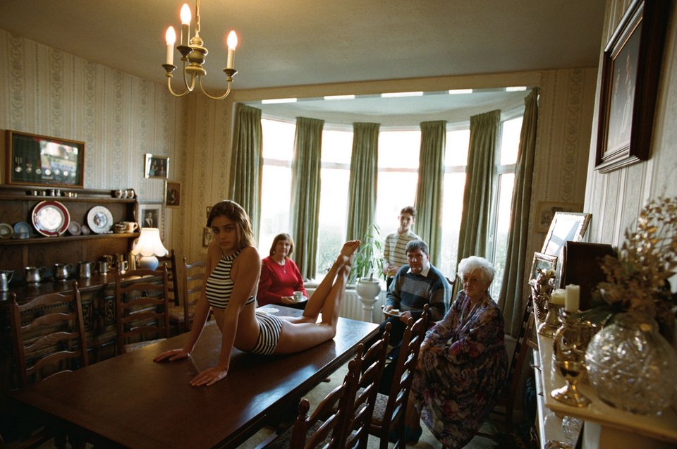 Ο Λάνθιμος φωτογραφίζει αγγελάκι της Victoria’s Secret -Σέξι με άλλη ματιά [εικόνες] | iefimerida.gr 0