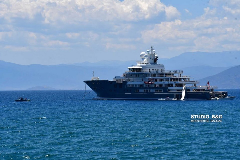 Γιοτ αξίας 175 εκατ. δολαρίων στο Ναύπλιο- Εχει «θησαυρό» στο εσωτερικό του [εικόνες & βίντεο] | iefimerida.gr 1