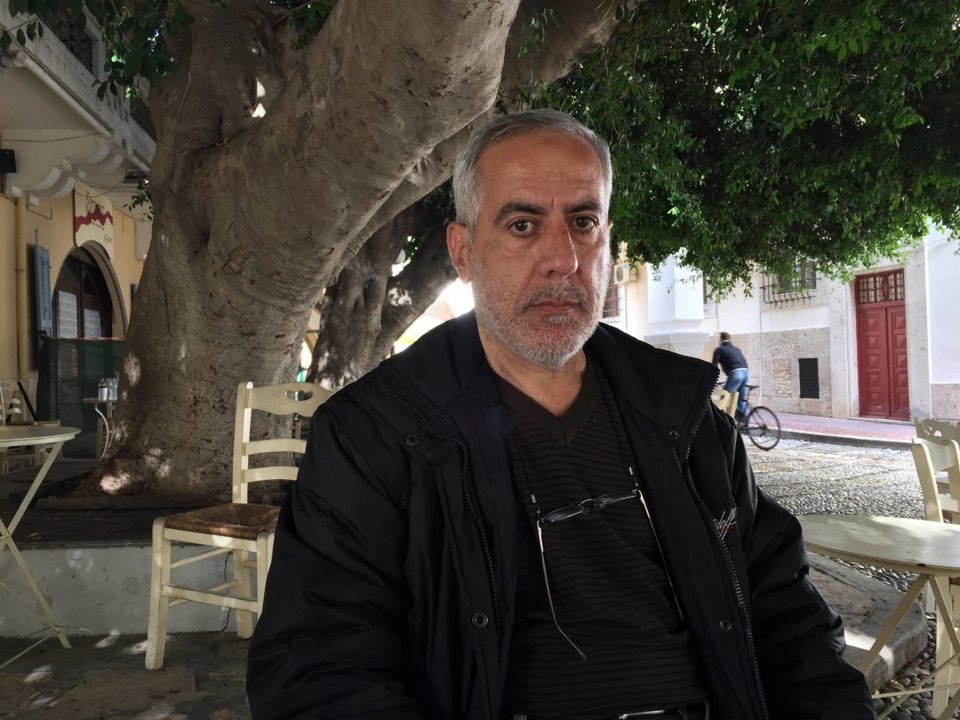 Πρόσφυγας θέλει να υποβάλει μήνυση στον διακινητή γιατί έχασε γυναίκα και παιδιά στο Αιγαίο [εικόνες]  | iefimerida.gr 0