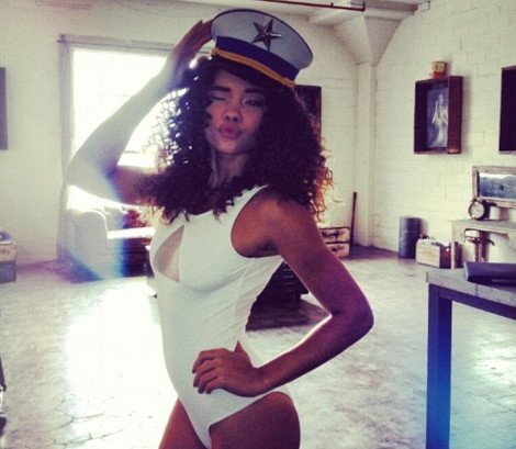 Αυτή είναι η εκρηκτική νέα σύντροφος του Τζάστιν Μπίμπερ [εικόνες] | iefimerida.gr 2