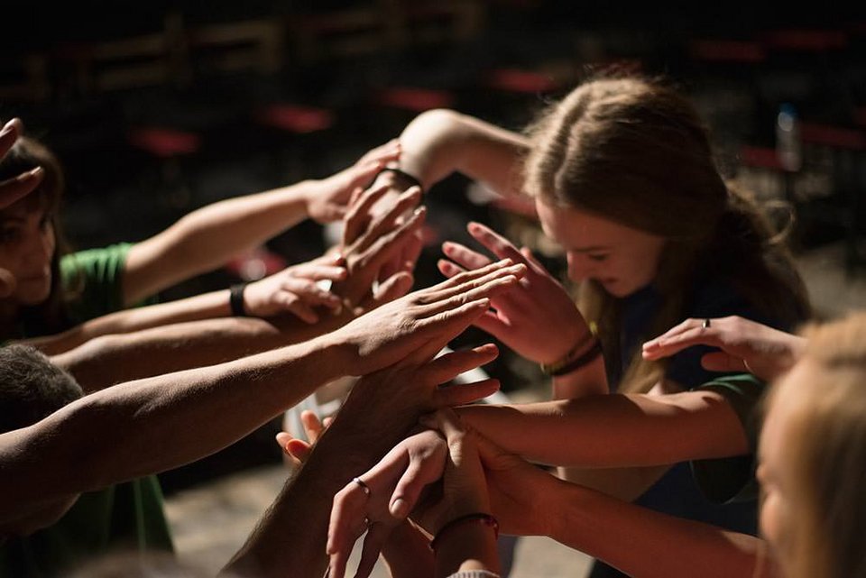 Ενα ολοήμερο δωρεάν φεστιβάλ για νέους – Devised theater, εργαστήρια, έκθεση φωτογραφίας [εικόνες] | iefimerida.gr 4