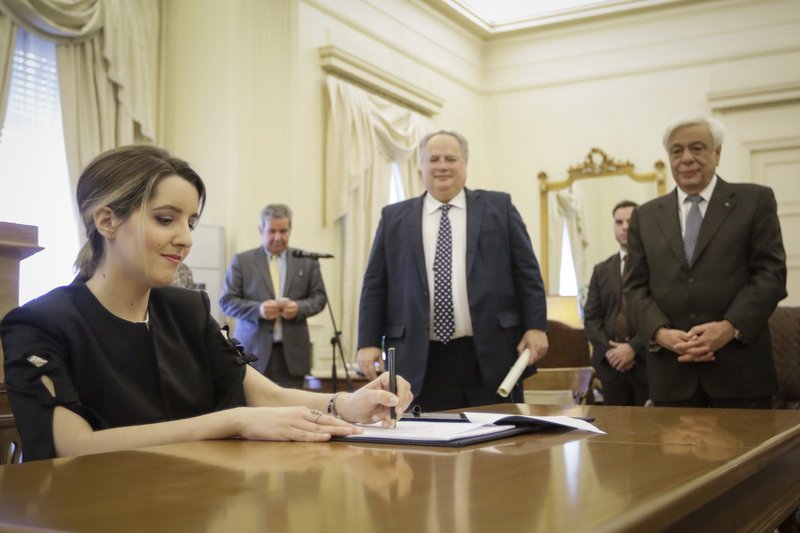 Ολα όσα έγιναν στο ΥΠΕΞ, στην τελετή ορκωμοσίας των νέων διπλωματών [εικόνες] | iefimerida.gr 1