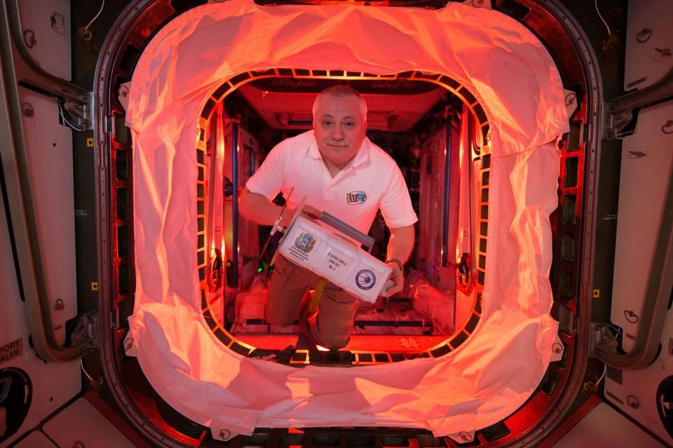 Ο ποντιακής καταγωγής Ρώσος αστροναύτης που περπάτησε επτάμισι ώρες στο διάστημα [εικόνες & βίντεο] | iefimerida.gr 2