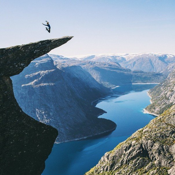  Ζουν ένα παραμύθι – Ενα ερωτευμένο ζευγάρι γυρίζει τον κόσμο και σαρώνει το instagram [εικόνες]  | iefimerida.gr 1