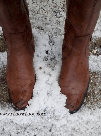 Πρωτοφανής χαλαζόπτωση στη Ζάκυνθο -Δεν προσγειώθηκε αεροπλάνο [εικόνες] | iefimerida.gr 1