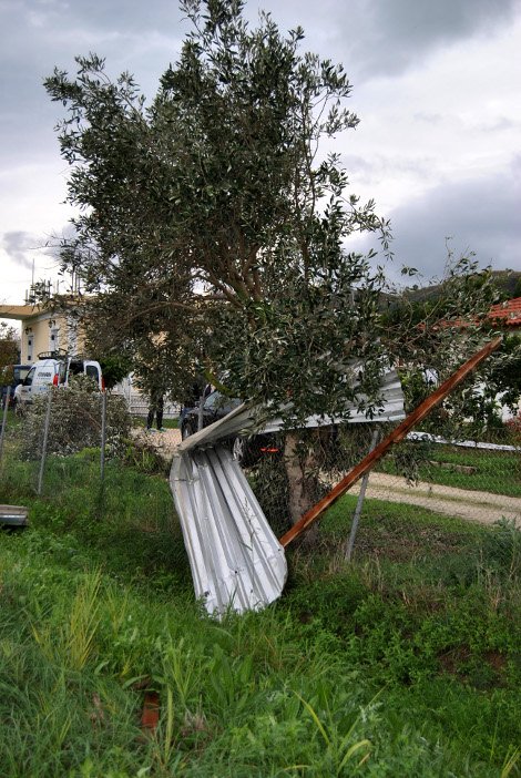 Στο έλεος της κακοκαιρίας η χώρα: Καταιγίδες, χιόνια και πολλά προβλήματα [εικόνες] | iefimerida.gr 11