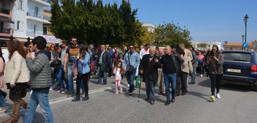 Στους δρόμους οι Ζακυνθινοί -Τους έχουν «πνίξει» τα σκουπίδια [εικόνες & βίντεο] | iefimerida.gr 6