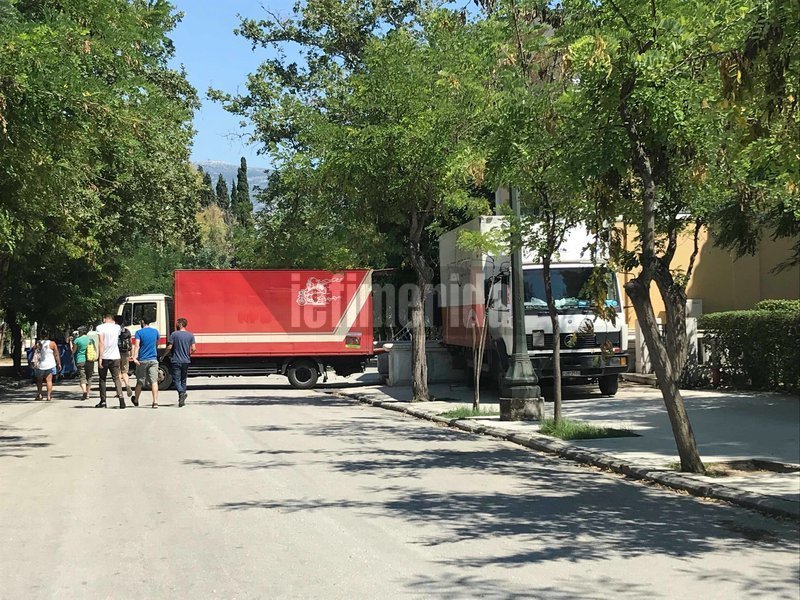 Αρχισαν οι ετοιμασίες στο Ζάππειο για την απογευματινή φιέστα Τσίπρα-Καμμένου [εικόνες] | iefimerida.gr 3