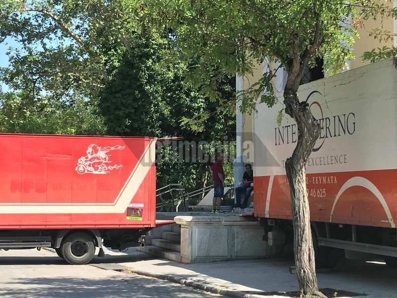 Αρχισαν οι ετοιμασίες στο Ζάππειο για την απογευματινή φιέστα Τσίπρα-Καμμένου [εικόνες] | iefimerida.gr 2