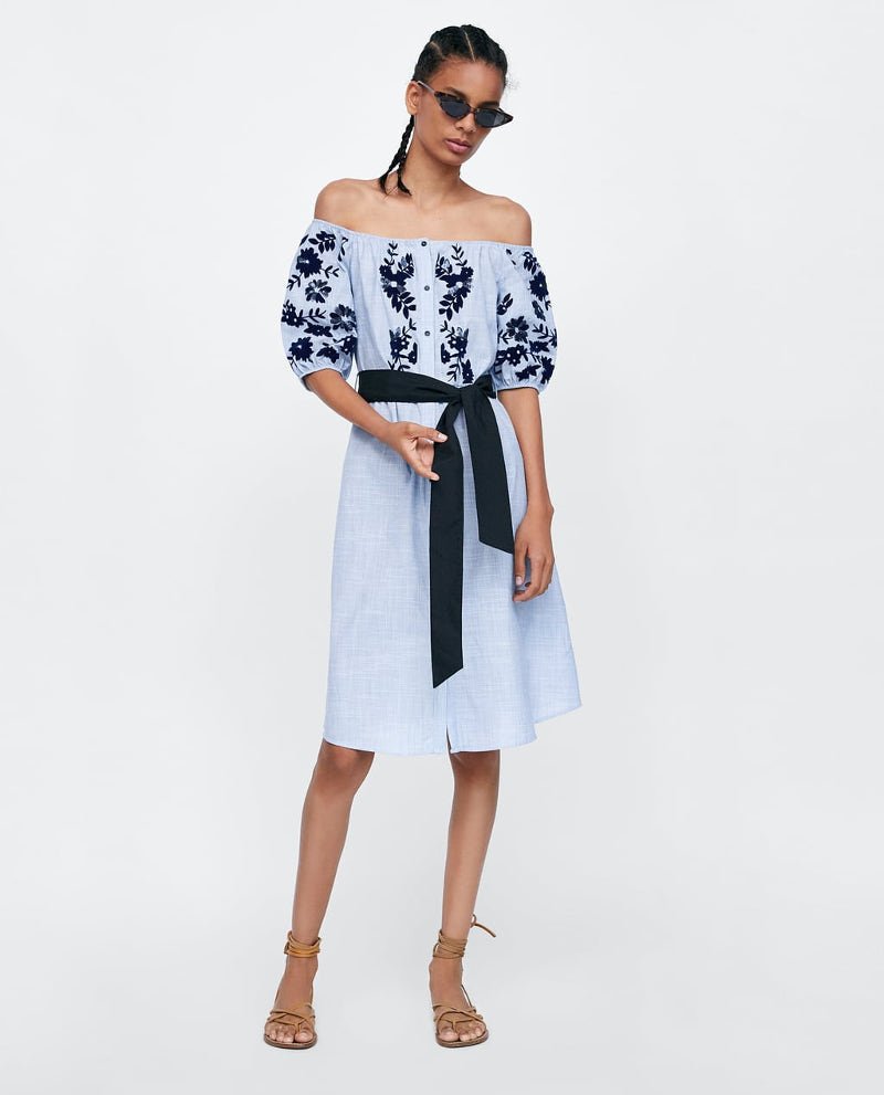 Το γαλάζιο Zara φορεματάκι των 40 ευρώ που φόρεσε η Κέιτ Μίντλετον στη βόλτα της στην εξοχή [εικόνες] | iefimerida.gr 2