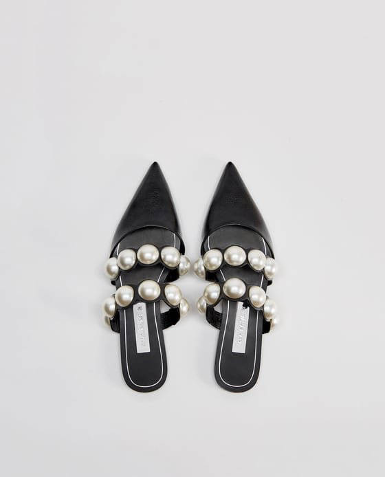 Τα παπούτσια Zara των 36 ευρώ με τις πέρλες που φοράνε όλες οι fashion bloggers [εικόνες] | iefimerida.gr 0