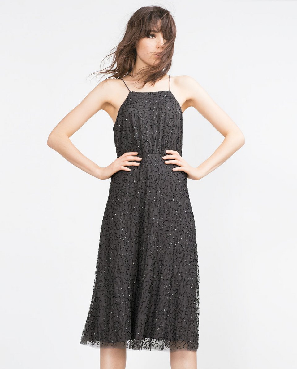 Φορέματα για βραδινή έξοδο - Οι celebrities μας δείχνουν 4 στιλ και εμείς τα αντιγράφουμε [εικόνες] | iefimerida.gr 6