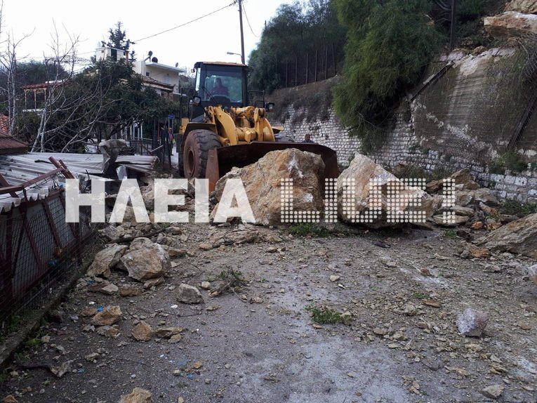 Ζαχάρω: Βράχοι ξεκόλλησαν από πλαγιά και διέλυσαν σπίτι [εικόνες] | iefimerida.gr 0