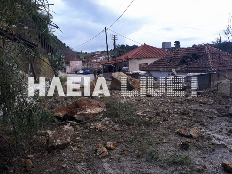Ζαχάρω: Βράχοι ξεκόλλησαν από πλαγιά και διέλυσαν σπίτι [εικόνες] | iefimerida.gr 1