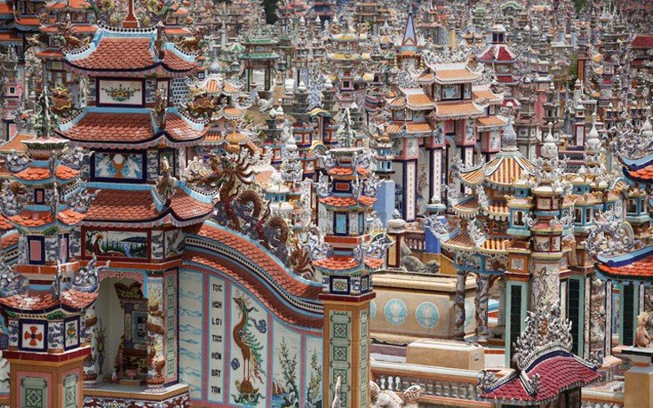 Ενα νεκροταφείο με στυλ: Εκεί που οι νεκροί αναπαύονται μέσα στη χλιδή [εικόνες]  | iefimerida.gr 3