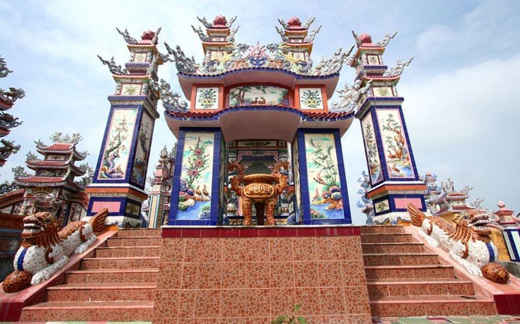 Ενα νεκροταφείο με στυλ: Εκεί που οι νεκροί αναπαύονται μέσα στη χλιδή [εικόνες]  | iefimerida.gr 6