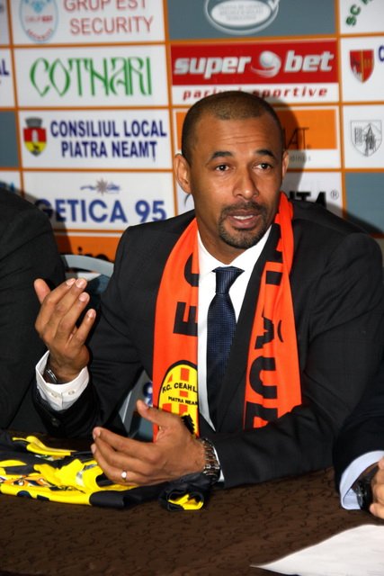 Προπονητής που έπαθε το απίστευτο: Απολύθηκε δύο φορές σε μία εβδομάδα [εικόνες] | iefimerida.gr 3