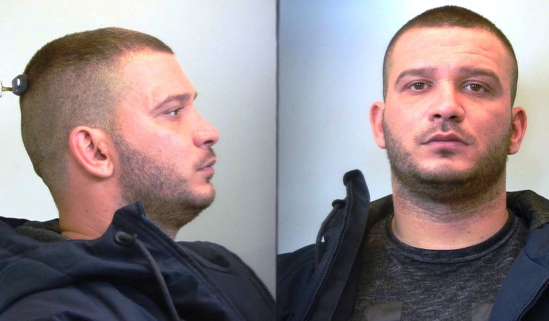 Αυτά είναι τα μέλη της σπείρας που διακινούσε μεγάλες ποσότητες κάνναβης σε Αθήνα και Δυτική Αττική [εικόνες] | iefimerida.gr 2