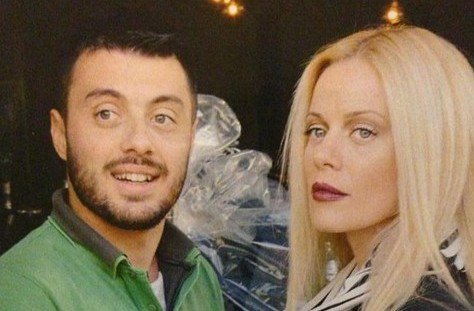 Ο άγνωστος αδελφός της Ζέτας Μακρυπούλια-Διατηρεί μπαρ στον Κεραμεικό [εικόνα] | iefimerida.gr 0