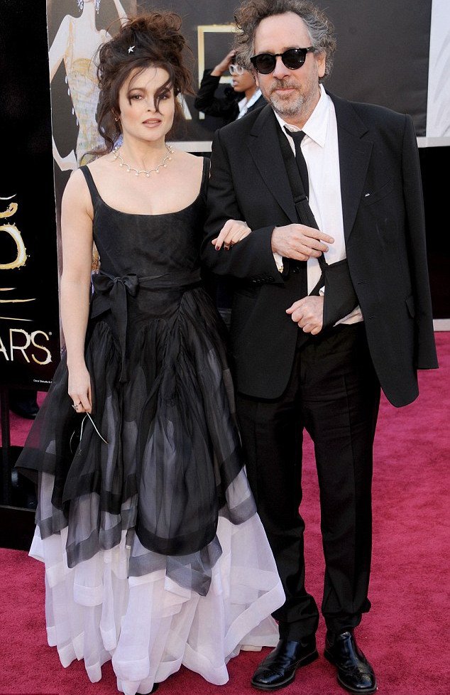 Χώρισε το πιο περίεργο ζευγάρι του κινηματογράφου -Μετά από 13 χρόνια γάμου [εικόνες] | iefimerida.gr 0