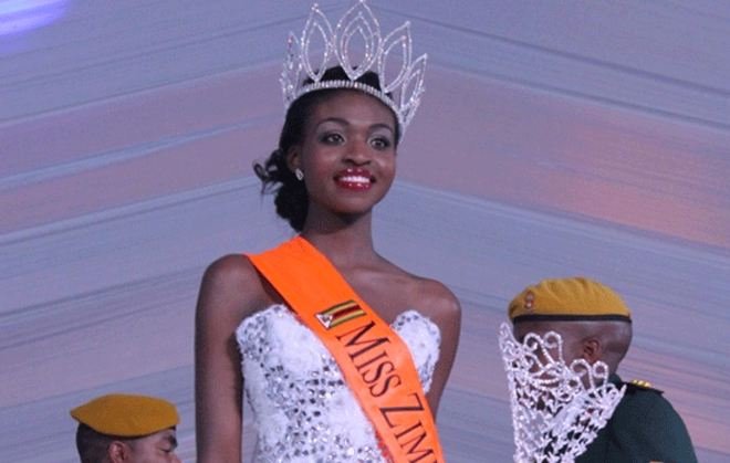 «Μις» μόνο για 2 μήνες: Διέρρευσαν γυμνές της φωτό και της πήραν το στέμμα [εικόνες] | iefimerida.gr 2