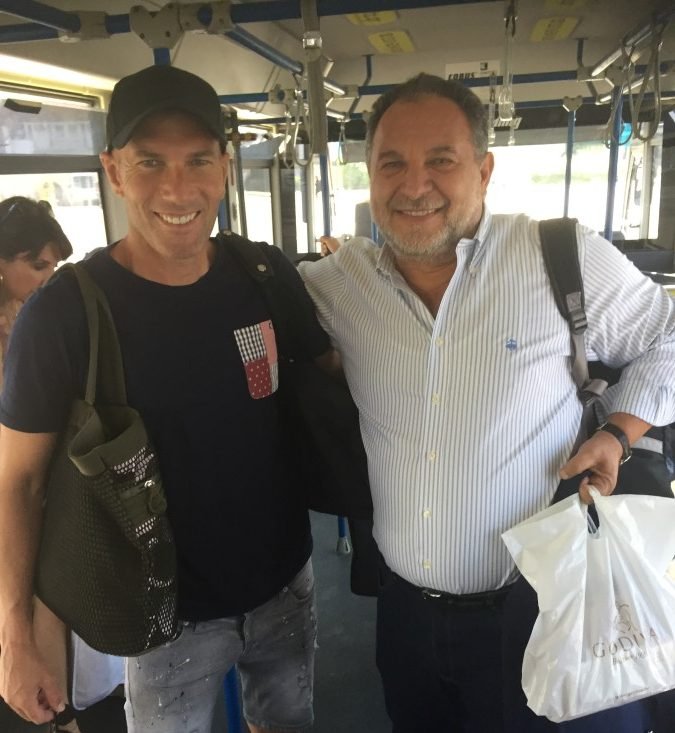 Στην Κρήτη για διακοπές ο Ζινεντίν Ζιντάν [εικόνα] | iefimerida.gr 0