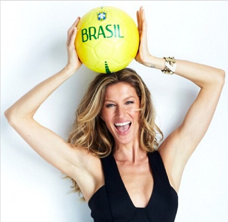 Οταν Ζιζέλ, Λίμα, Αμπρόζιο φορούν τη φανέλα της Βραζιλίας [εικόνες] | iefimerida.gr 5