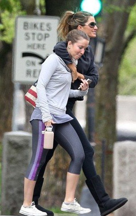 Αυτή είναι η 27χρονη αδελφή της εκρηκτικής Ζιζέλ [εικόνες] | iefimerida.gr 2