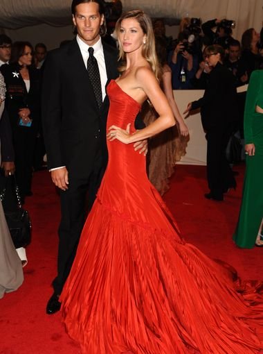 Η Ζιζέλ έγινε 35 ετών -Μία πόζα της, που έκοψε ανάσες, για κάθε χρόνο της ζωής της [εικόνες] | iefimerida.gr 2