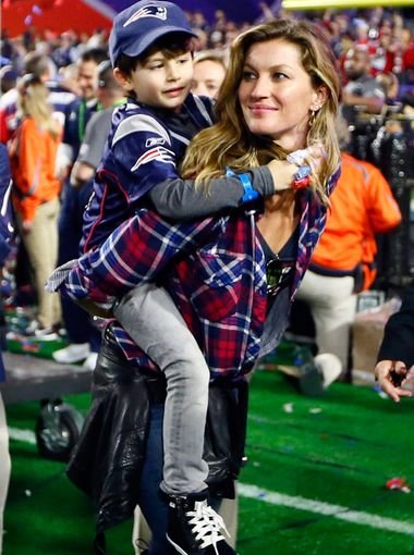 Η Ζιζέλ έγινε 35 ετών -Μία πόζα της, που έκοψε ανάσες, για κάθε χρόνο της ζωής της [εικόνες] | iefimerida.gr 33